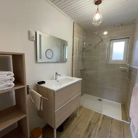 Maison De Village, 3 Chambres, Fibre Дом отдыха